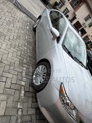 Lexus ES 2015 Silver