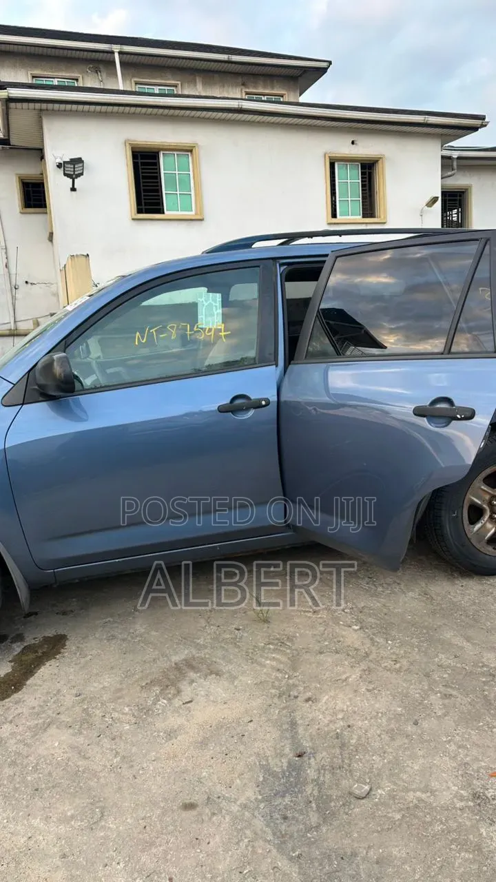 Toyota RAV4 2009 Blue