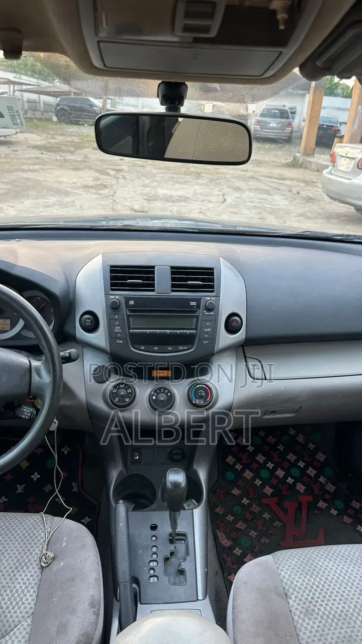 Toyota RAV4 2009 Blue