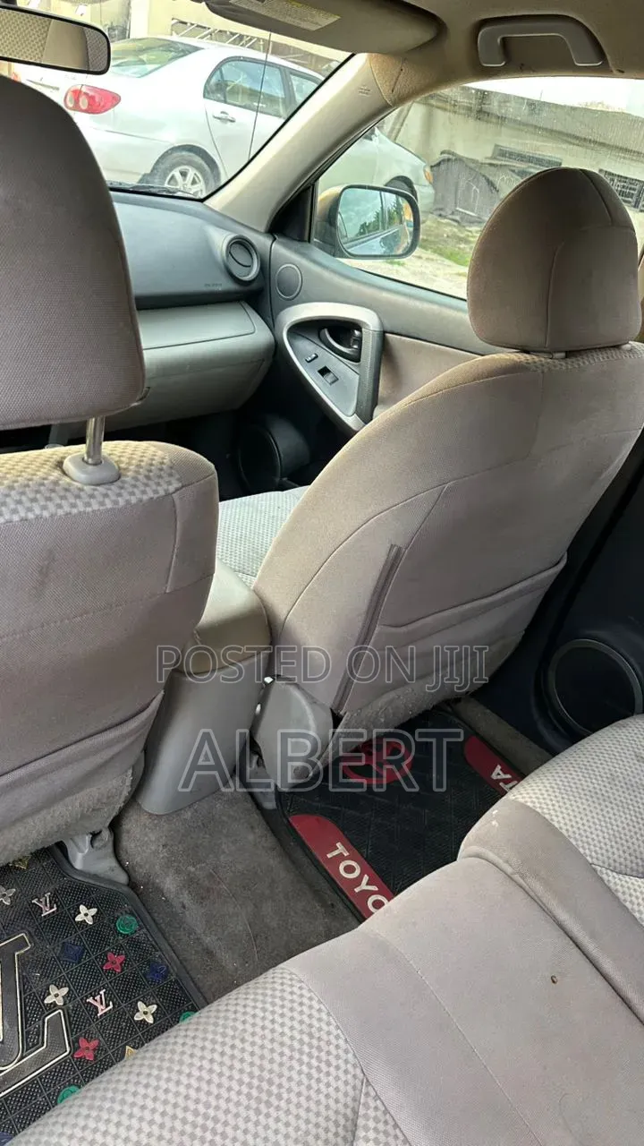 Toyota RAV4 2009 Blue