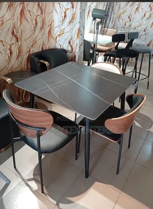 Bar Table With 4 Seaters