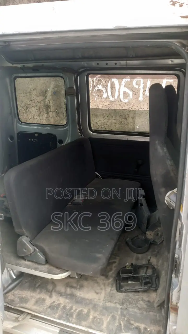 Daihatsu Hijet 2015 Silver