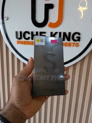 New Samsung Galaxy S22+ 5G 256 GB Black