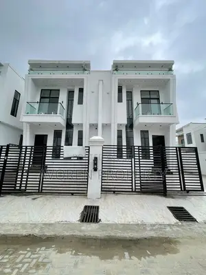 4bdrm Apartment in Ajah for sale