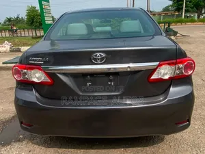 Toyota Corolla 2012 Gray