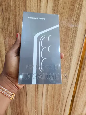 New Samsung Galaxy S26 Ultra 5G 256 GB Silver