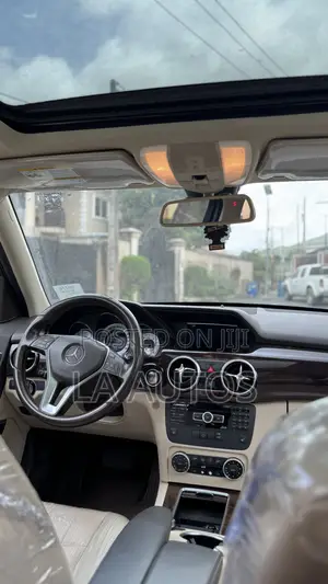 Mercedes-Benz GLK-Class 350 4MATIC 2014 Gold