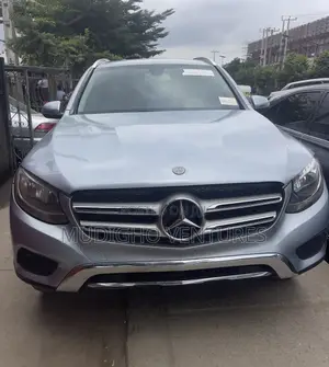 Mercedes-Benz GLC-Class 2017 Blue