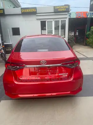 Toyota Corolla SE 2021 Red