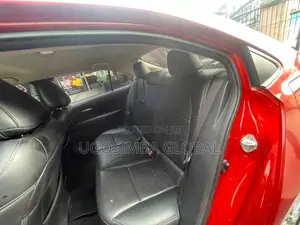 Toyota Corolla SE 2021 Red