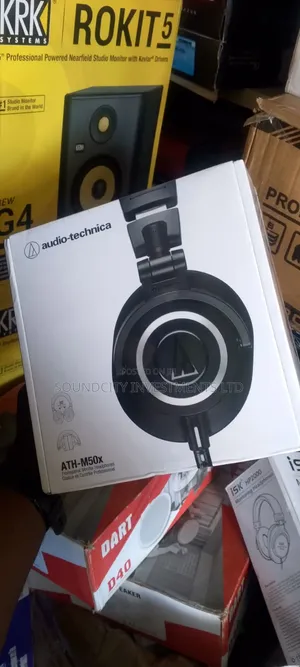 Audio Technica ATH M50x Studio Headphone.