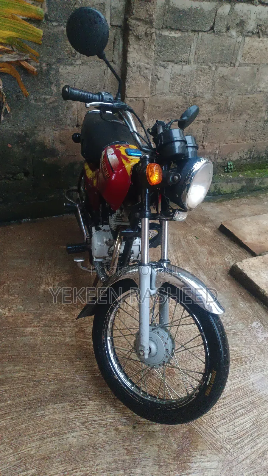 Bajaj Boxer 2024 Red