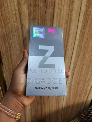 New Samsung Galaxy Z Flip 3 256 GB Purple