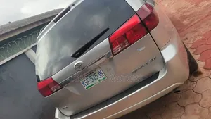 Toyota Sienna 2005 Gold