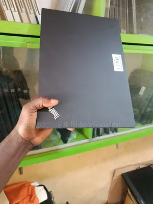 Laptop Lenovo ThinkPad T14 G2 16GB Intel Core i7 SSD 256GB