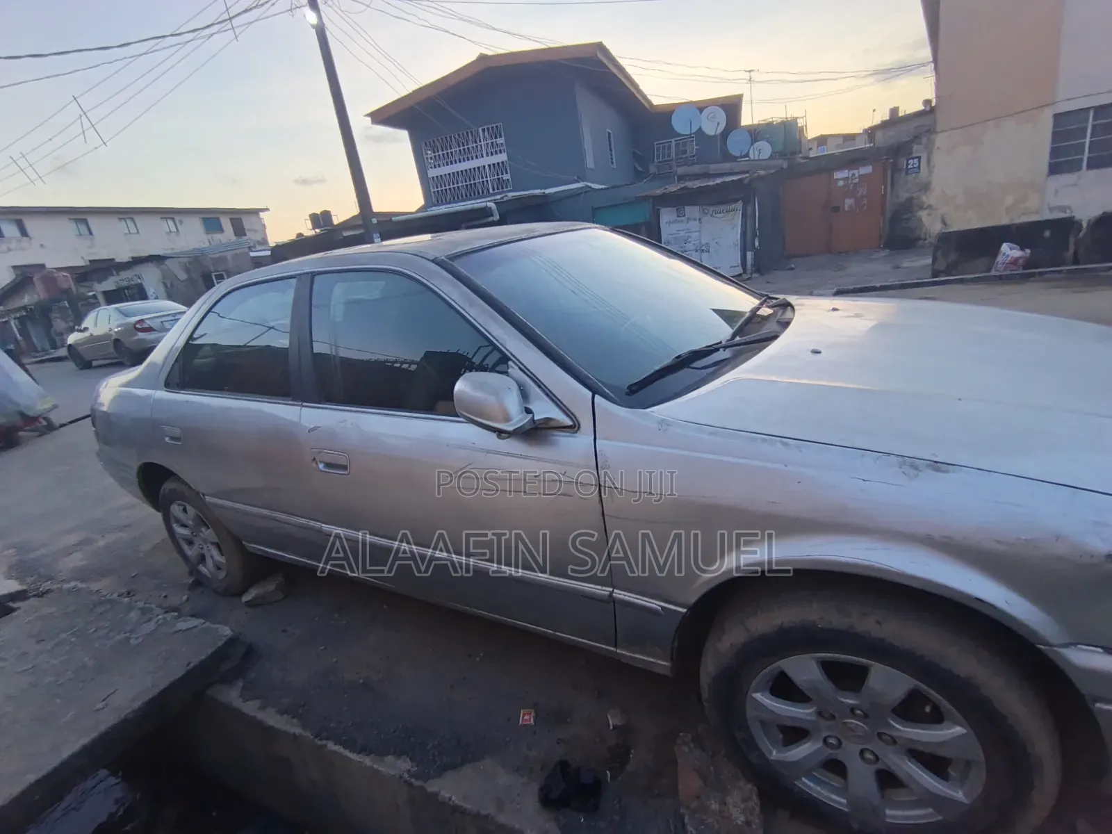 Toyota Camry Automatic 1999 Silver
