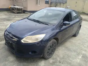 Ford Focus 2013 Blue