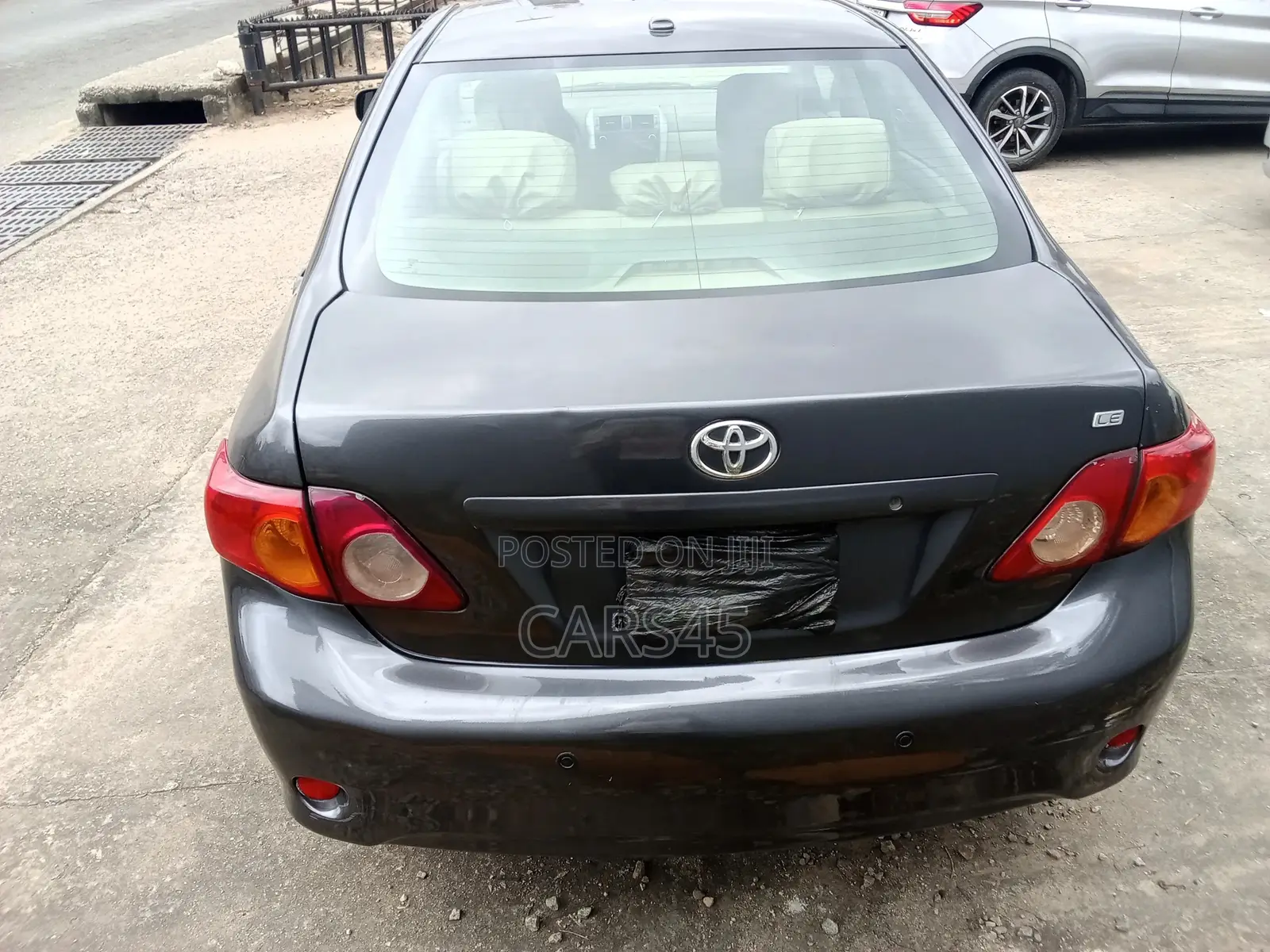 Toyota Corolla 2010 Gray