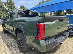 Toyota Tundra 2023 Green
