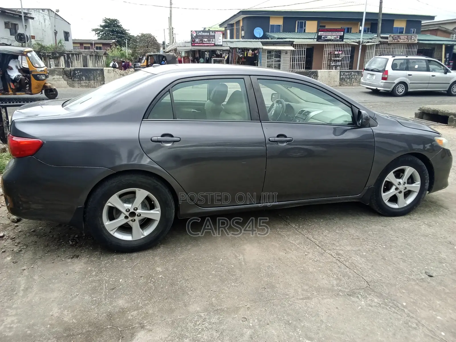Toyota Corolla 2010 Gray