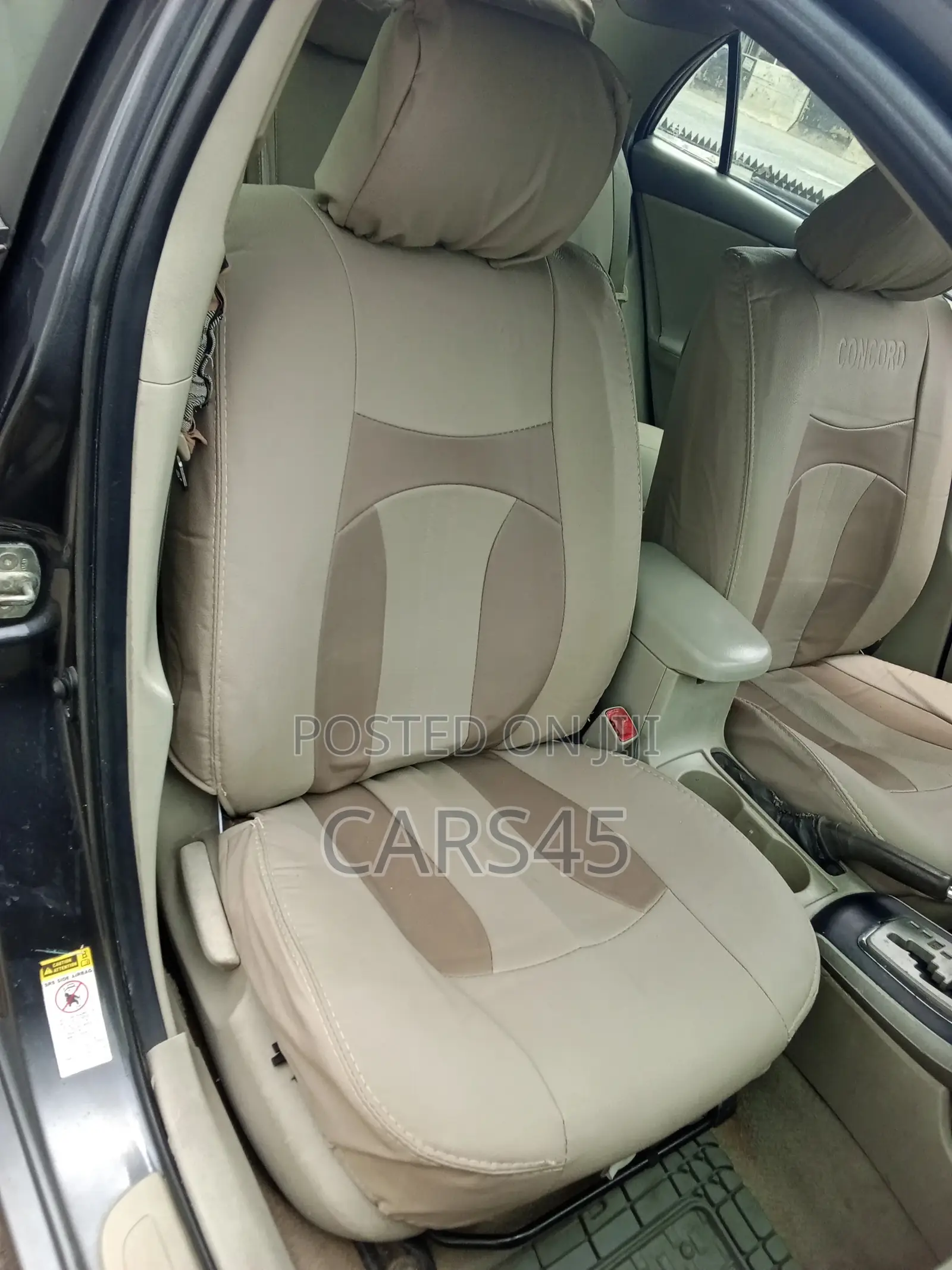 Toyota Corolla 2010 Gray