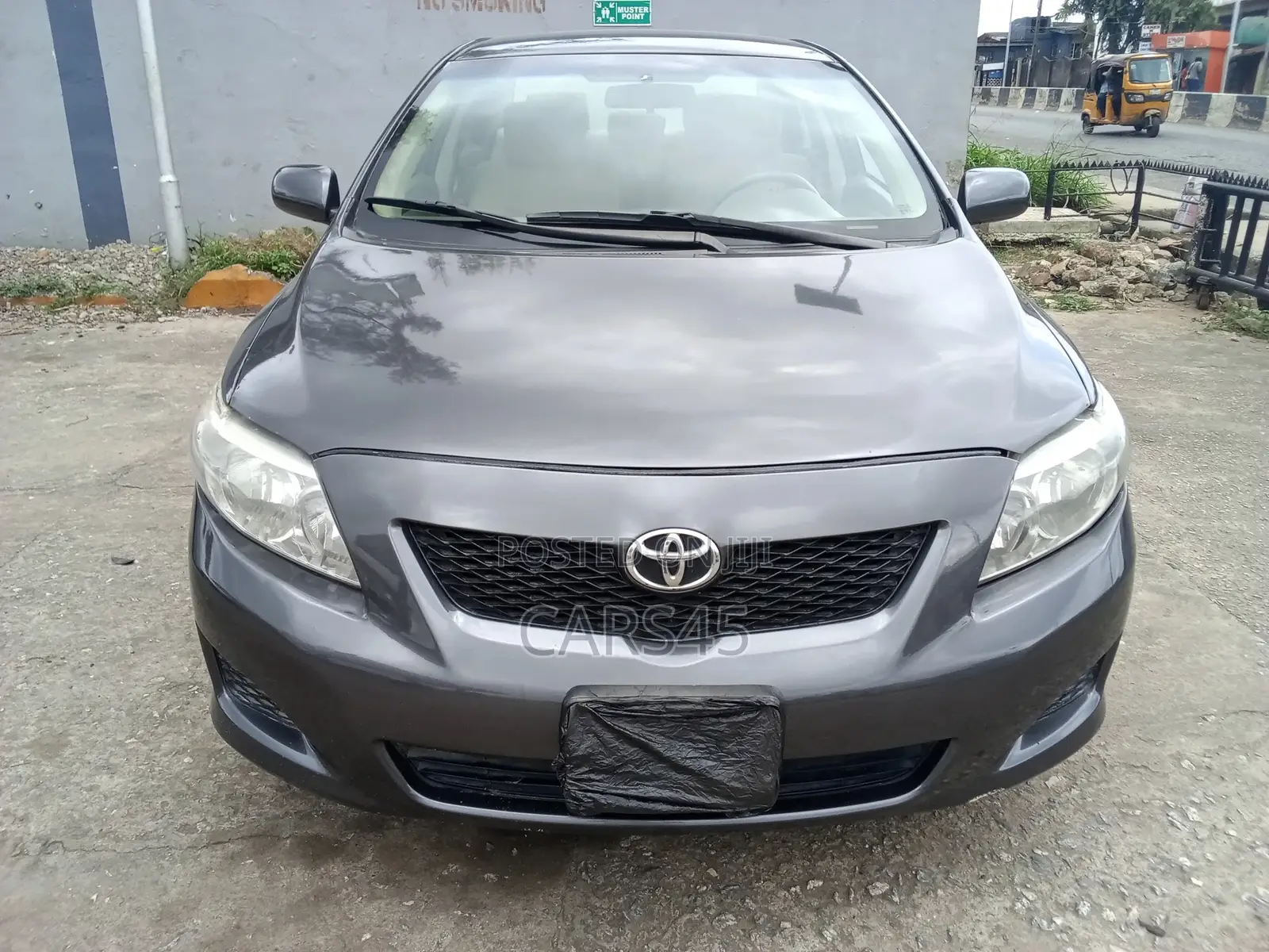 Toyota Corolla 2010 Gray