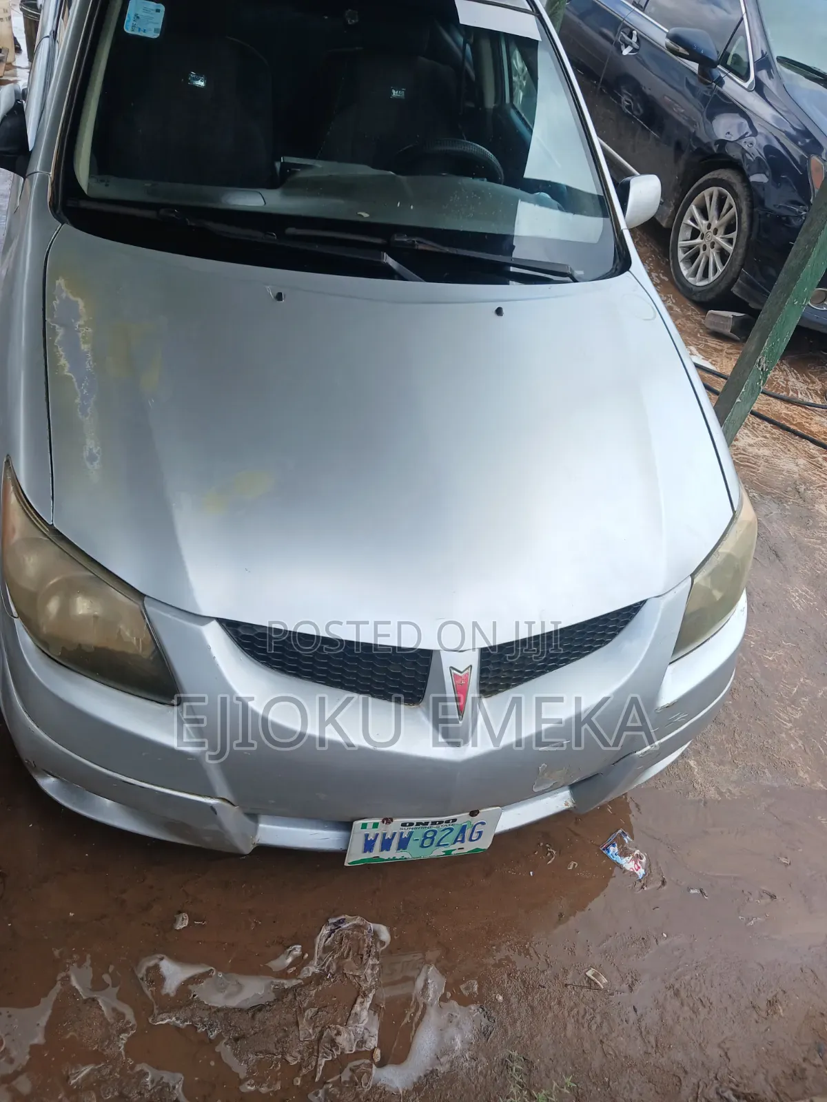 Pontiac Vibe Automatic 2004 Silver