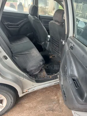 Pontiac Vibe Automatic 2004 Silver