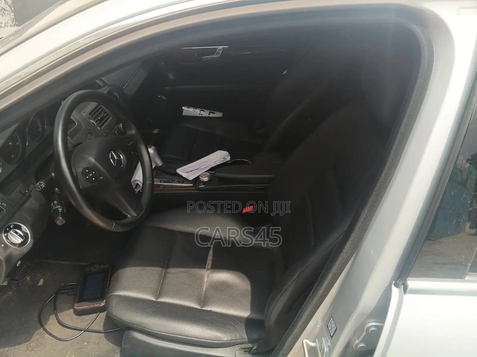 Mercedes-Benz C300 2011 Silver