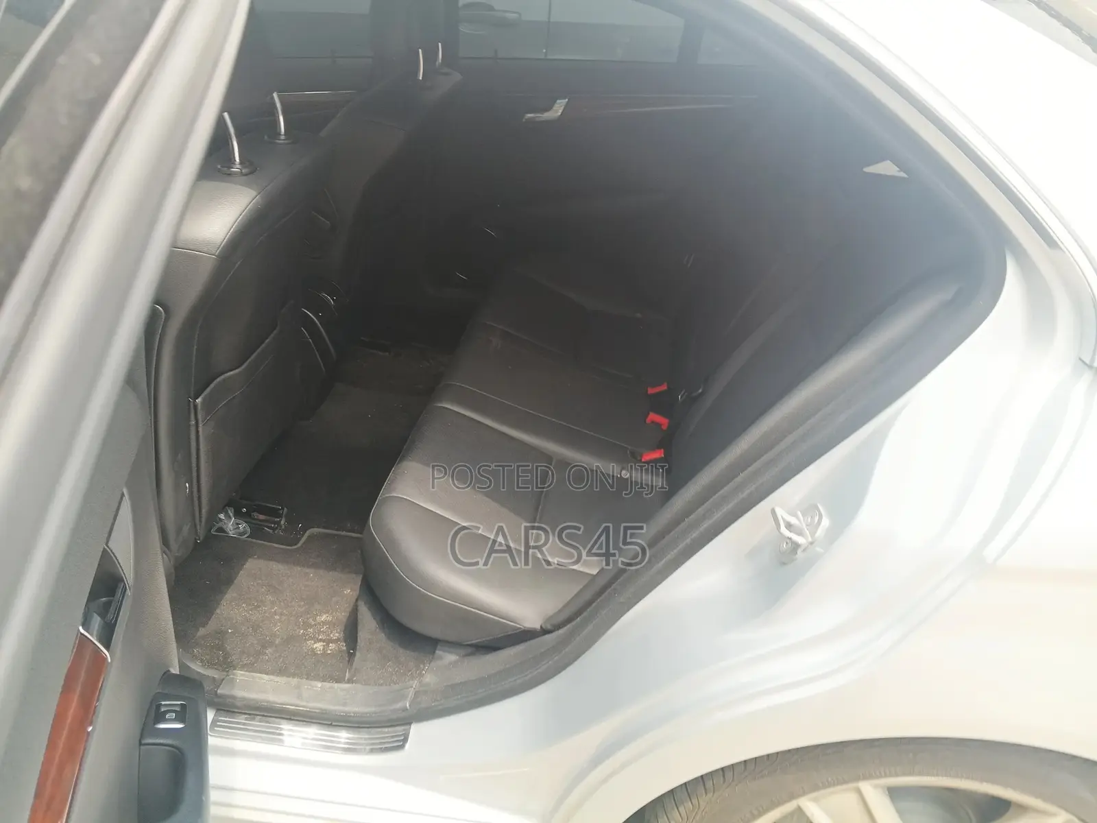 Mercedes-Benz C300 2011 Silver