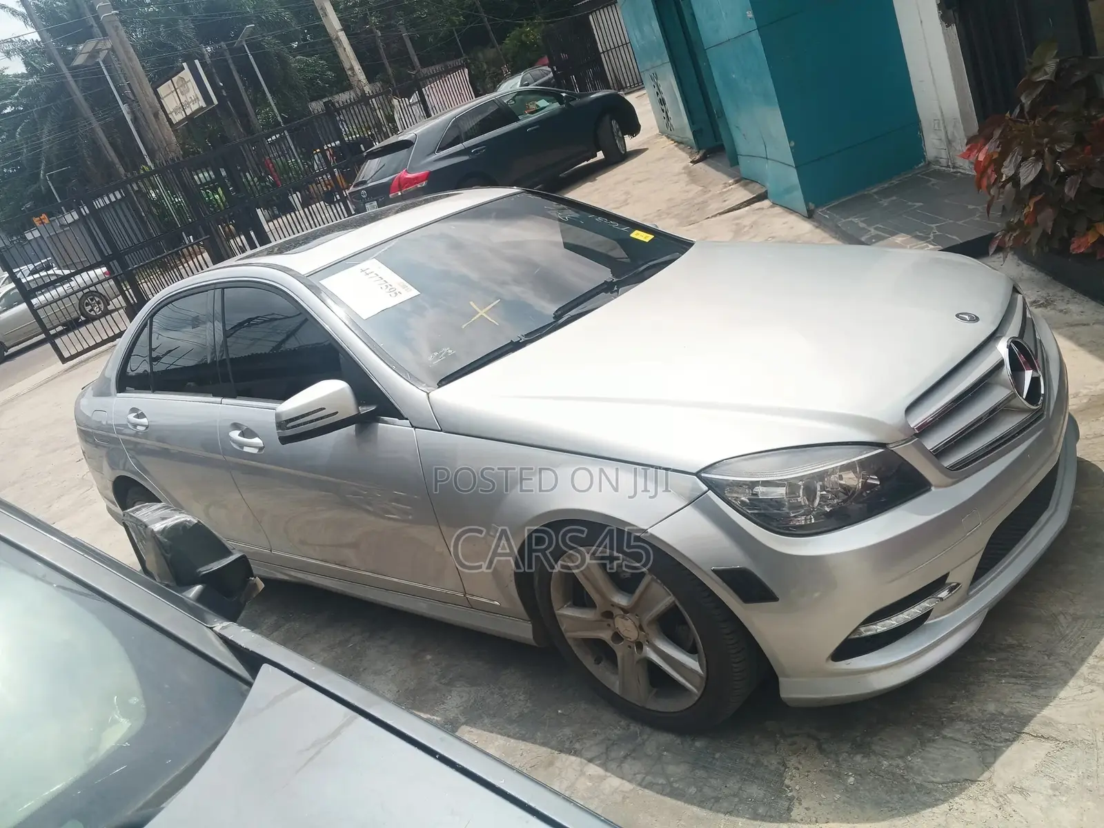 Mercedes-Benz C300 2011 Silver