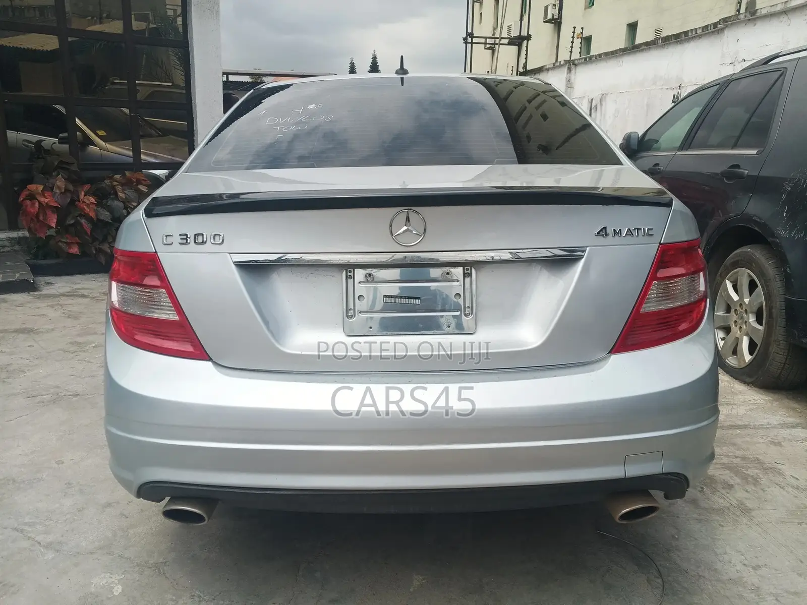 Mercedes-Benz C300 2011 Silver