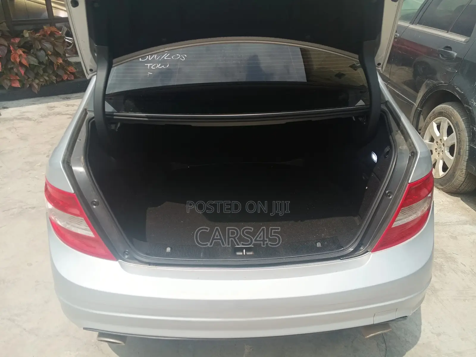 Mercedes-Benz C300 2011 Silver