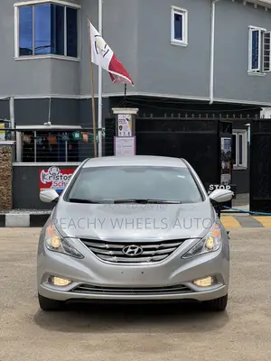 Hyundai Sonata 2012 Silver