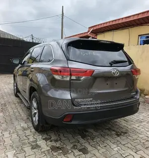 Toyota RAV4 2022 Gray