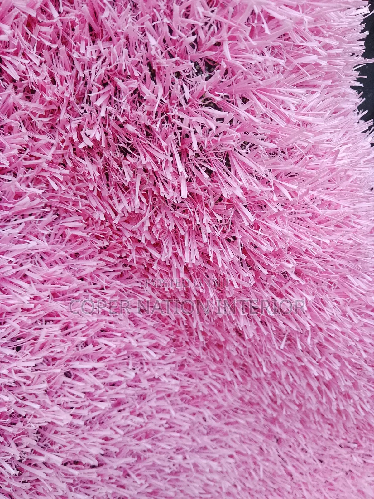 High Quality Artificial Grass. Available in Different Sizes and Colour