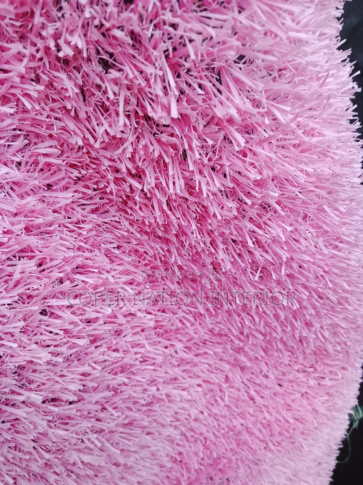 High Quality Artificial Grass. Available in Different Sizes and Colour
