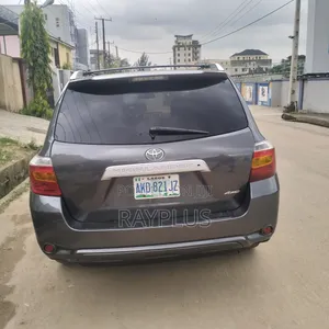 Toyota Highlander 2011 Gray