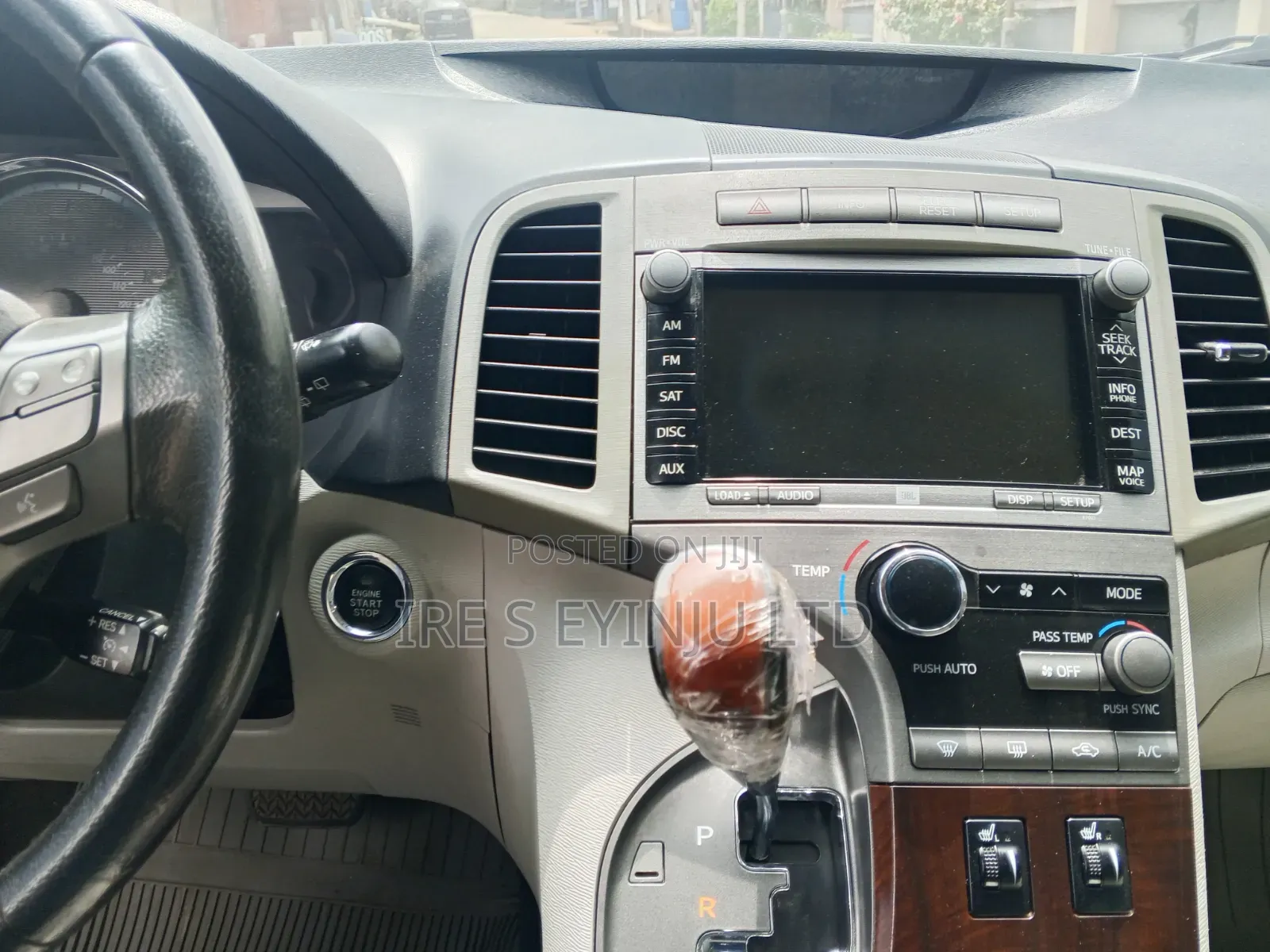 Toyota Venza 2010 White