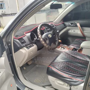 Toyota Highlander 2011 Gray