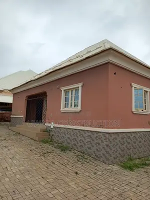 3bdrm Bungalow in FHA for sale
