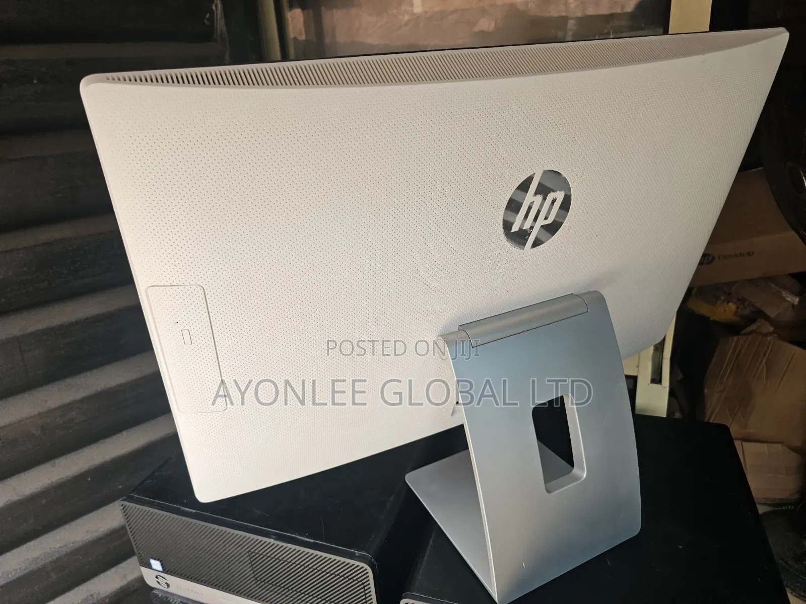 Desktop Computer HP Pavilion 27 16GB Intel Core i7 HDD 1T