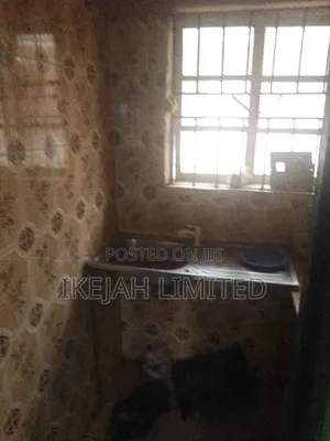 Mini Flat in Ifo for rent
