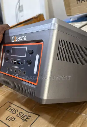 Observer 350 Watt Solar Power Station.