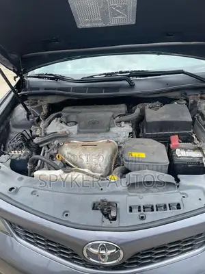Toyota Camry SE 4dr Sedan (2.5L 4cyl 6A) 2013 Gray