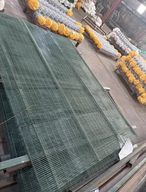 Panel Fence Mesh ( Anti Finger ) for Many Purposes