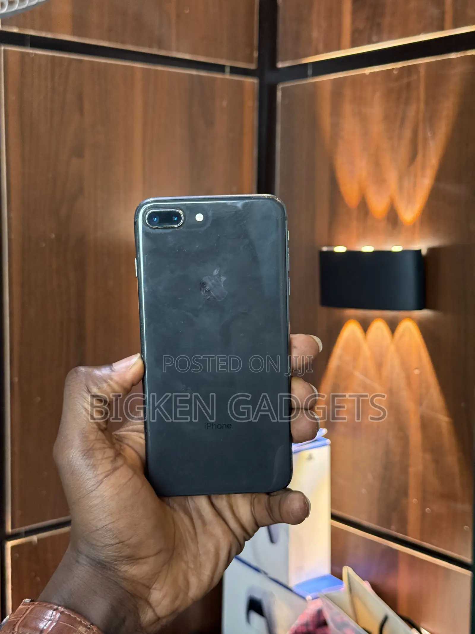 Apple iPhone 8 Plus 64 GB Black