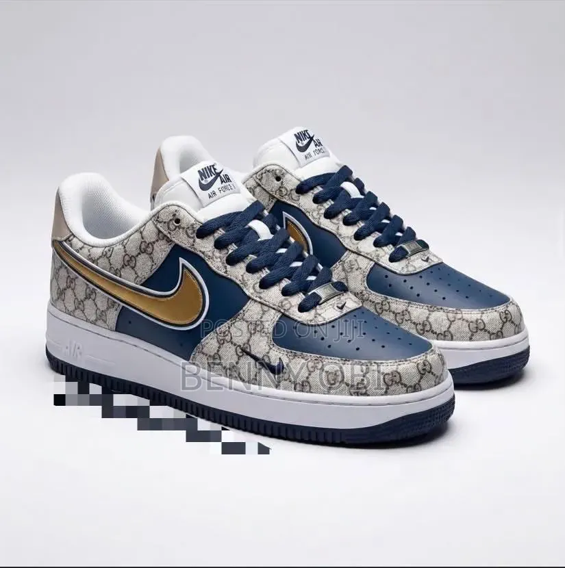 Nike Sneakers