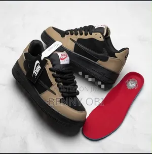 Nike Sneakers