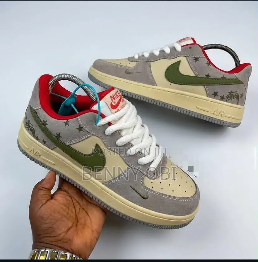 Nike Sneakers